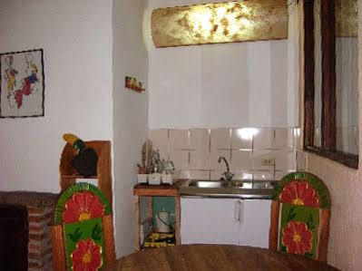 Eco Uxlabil Hotel